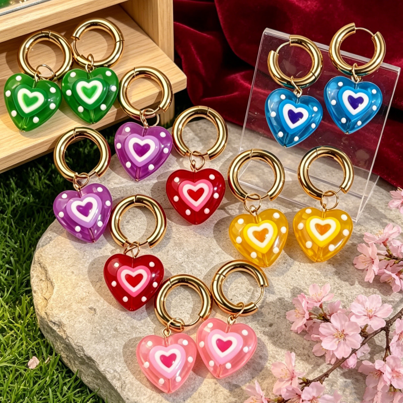 Boucles D'Oreilles Pendantes Pour Femme, Style Simple, Mignonnes, En Acier Inoxydable À Dégradé De Couleurs, Couleur Or, Avec Cœur. Image2