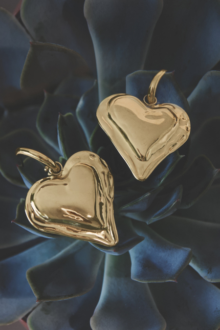 Boucles d'oreilles avec un grand cœur pendant 2