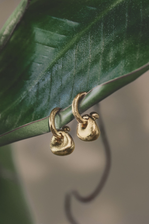 Boucles D'Oreilles Pendantes Sculpturales À Effet Mat h5 Image2