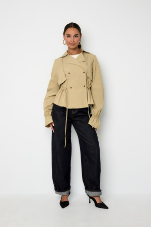 Trench-Coat Court h5 Image2