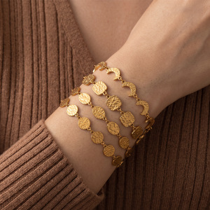Bracelet Chaîne Femme Simple Series Daily Patchwork Étoile Lune En Acier Inoxydable Étanche Couleur Or h5 Image4
