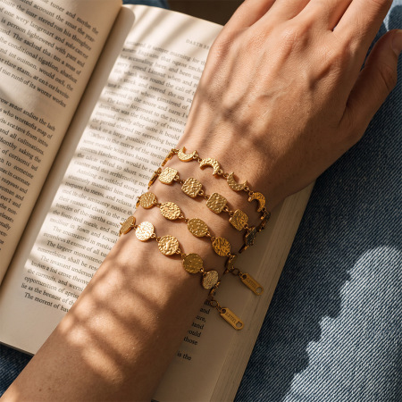 Bracelet chaîne femme Simple Series Daily Patchwork Étoile Lune en acier inoxydable étanche couleur or