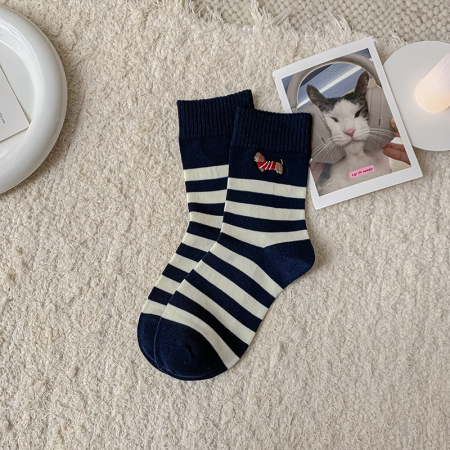 Chaussettes mi-mollet à rayures élégantes, à pois et à motifs animaliers, légèrement rebondissantes