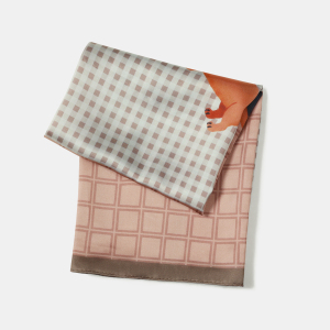 Bandana Pour Femme En Polyester À Carreaux Avec Un Adorable Teckel h5 Image4