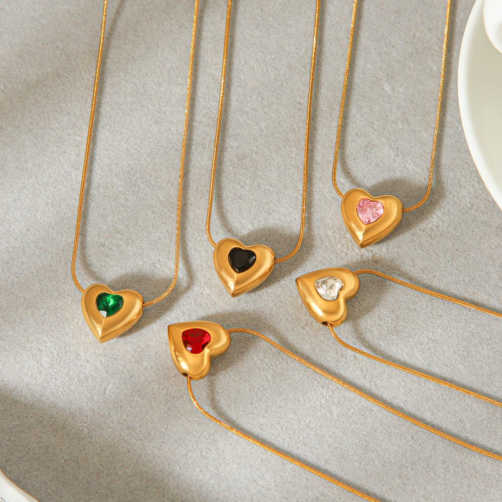 Colliers Pendentifs Pour Femmes Simple Series Daily Heart En Acier Inoxydable Étanche Couleur Or Avec Zircon Image5