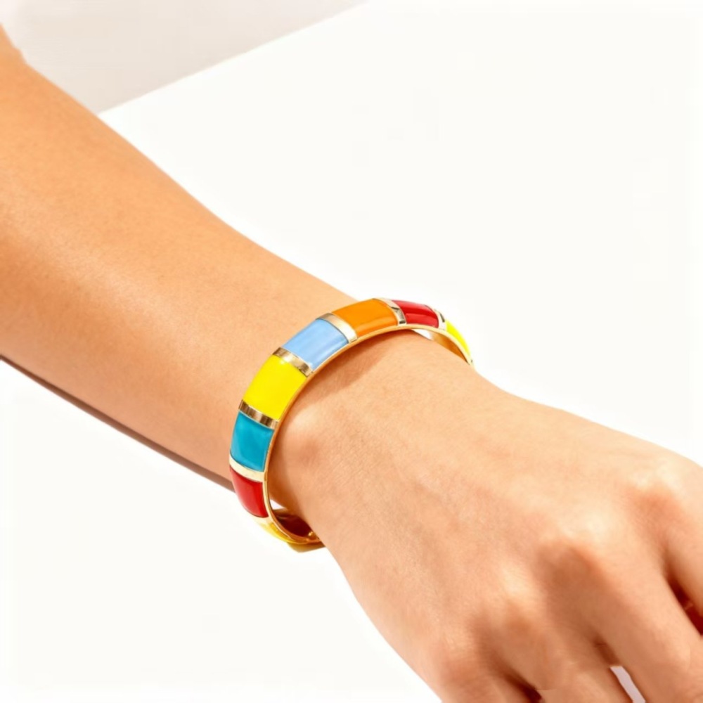 Bracelets Pour Femmes En Alliage Doré, Élégants, À Dégradé De Couleurs, Ornés D'Un Émail Coulant Et D'Un Effet Romantique Image3