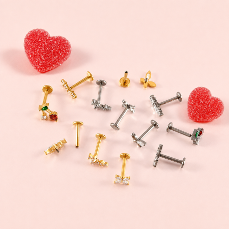 Boucles D'Oreilles Piercing Pour Femmes, Forme Irrégulière Cerise, En Acier Inoxydable Étanche, Couleur Or, Avec Zircon. Collection Simple, Pour Tous Les Jours.