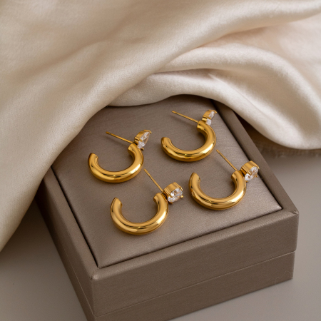 Boucles D'Oreilles Puces Pour Femmes En Acier Inoxydable Étanche, Couleur Or, En Forme De C, Avec Zircon. 2