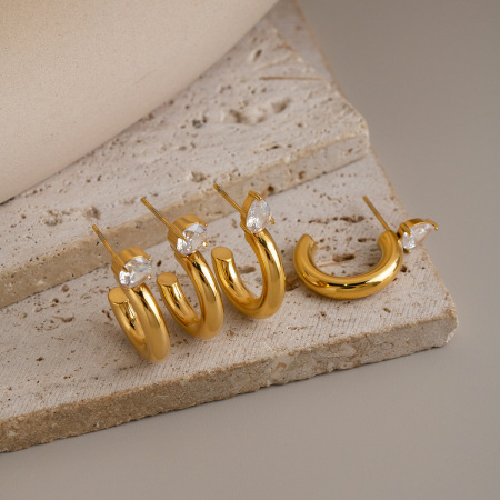 Boucles D'Oreilles Puces Pour Femmes En Acier Inoxydable Étanche, Couleur Or, En Forme De C, Avec Zircon.