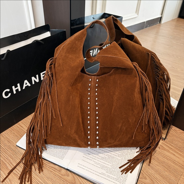Sacs Cabas À Bandoulière Pour Femmes, Style Bohème, À Pompons Cloutés Et Rivets, Couleur Unie, En Daim. h5Image2
