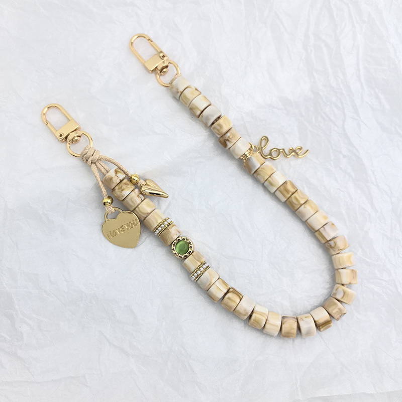 Chaîne De Téléphone En Acrylique Dégradé De Couleurs, Ornée De Perles En Forme De Cœur Et De Lettres Simples Et Décontractées. h5Image5
