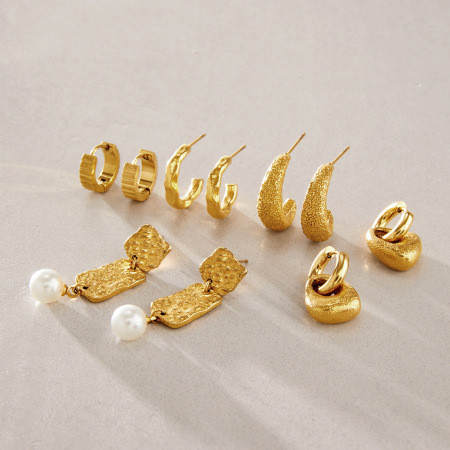 Boucles D'Oreilles Pendantes Pour Femme, Style Rétro, Forme Irrégulière, Motif Martelé, Acier Inoxydable, Couleur Or, Étanches. Collection Simple.