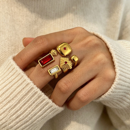 Bagues De Luxe Pour Femmes, Style Classique Irrégulier, En Acier Inoxydable, Étanches, Couleur Or, Avec Zircon.