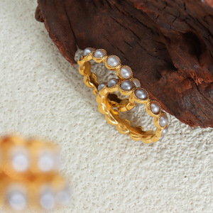 Bagues Pour Femmes En Acier Inoxydable Étanche Couleur Or Avec Perles Artificielles. h5 Image3