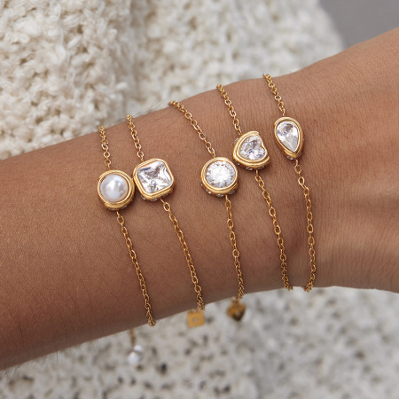 Bracelet À Breloques Pour Femme En Acier Inoxydable Étanche, Forme Géométrique Simple En Forme De Cœur, Couleur Or, Avec Zircon.