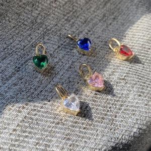 Pendentifs Pour Femmes En Forme De Cœur, En Acier Inoxydable Étanche, Couleur Or Et Zircon, De La Série Simple À Faire Soi-Même h5 Image3