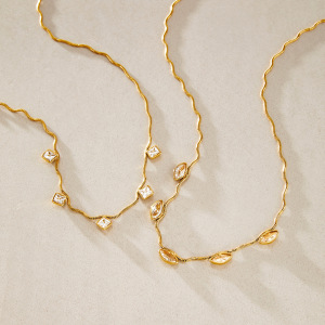 Colliers Pendentifs Pour Femmes En Acier Inoxydable, Forme Ondulée, Couleur Or, Zircon h5 Image4
