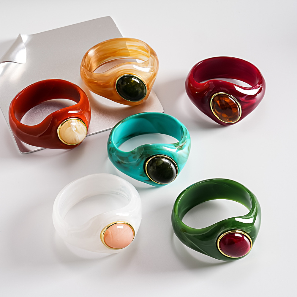 Bracelets Pour Femmes En Acrylique À Dégradé De Couleurs, Forme Irrégulière, Style Punk Classique h5Image2
