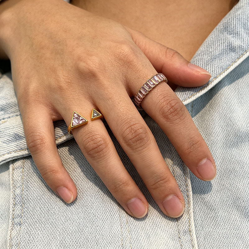 Bagues Pour Femmes En Acier Inoxydable Doré, Étanches, De Forme Irrégulière Et De Couleur Zircon, Ornées De Zircon, Collection Luxueuse. Image2