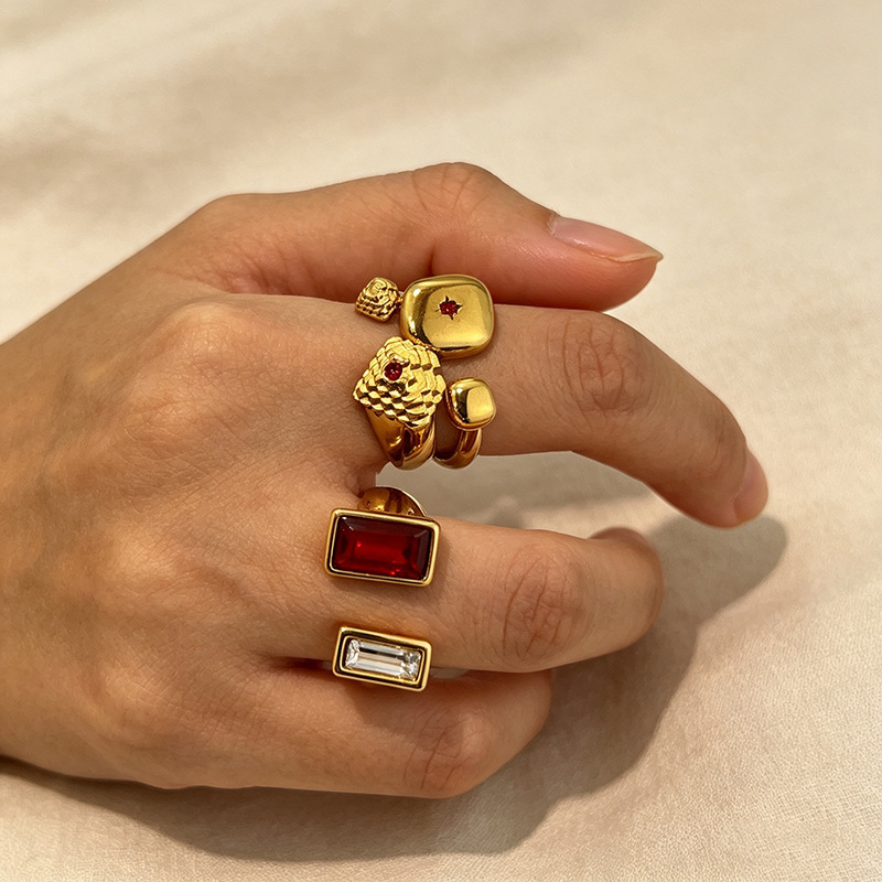 Bagues De Luxe Pour Femmes, Style Classique Irrégulier, En Acier Inoxydable, Étanches, Couleur Or, Avec Zircon. Image2