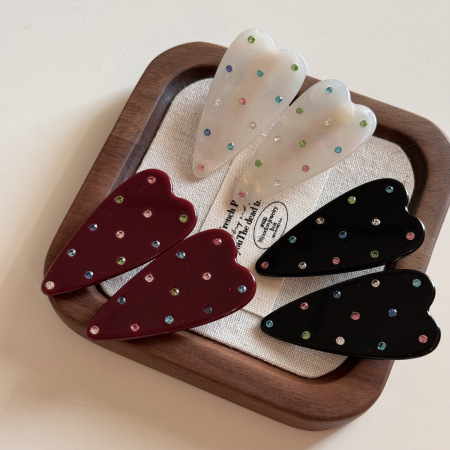 Pinces À Cheveux Rétro En Forme De Cœur, Couleur Unie, En Acrylique Et Strass, Collection Simple