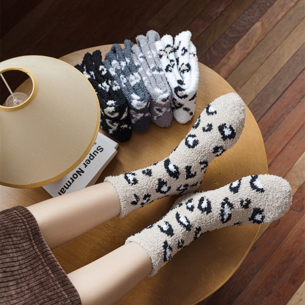 Chaussettes Mi-Mollet Décontractées À Imprimé Léopard Pour Femmes, Légèrement Rebondissantes Image4