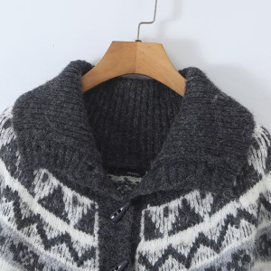 Gilet Cardigan Vintage Élégant En Maille Jacquard Fair Isle Avec Boutons En Corne h5 Image3