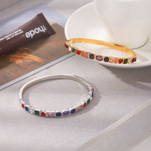 Bracelets Pour Femmes En Acier Inoxydable Imperméable Couleur Or Avec Zircon, Collection De Luxe h5 Image4