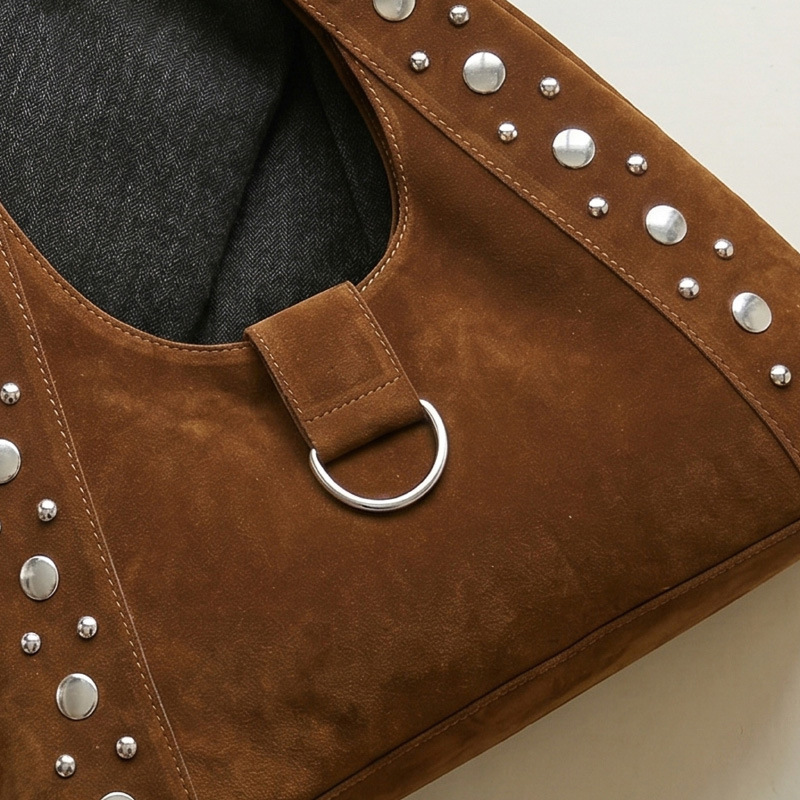 Sacs Bandoulière Femme Style Décontracté Avec Détails Métalliques, Clous Et Rivets En Daim Uni h5Image9