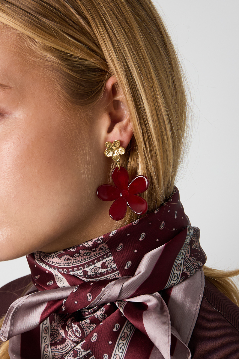 Boucles D'Oreilles Pendantes En Acrylique, Motif Floral, Collection Luxueuse Pour Femmes, Idéales Pour Les Fêtes Et Les Réunions. Image2