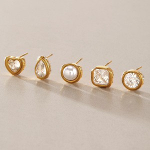 Boucles D'Oreilles Puces Pour Femmes, Forme Géométrique En Forme De Cœur, En Acier Inoxydable Étanche, Couleur Or Et Zircon. h5 Image5