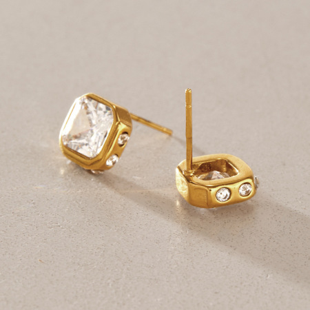 Boucles D'Oreilles Puces Pour Femmes, Forme Géométrique En Forme De Cœur, En Acier Inoxydable Étanche, Couleur Or Et Zircon. 2