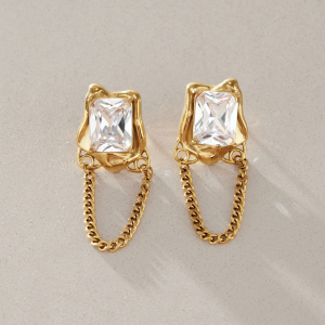 Boucles D'Oreilles Puces Pour Femmes, Forme Géométrique Simple Avec Pompon, Acier Inoxydable Étanche, Couleur Or Et Zircon. h5 Image5