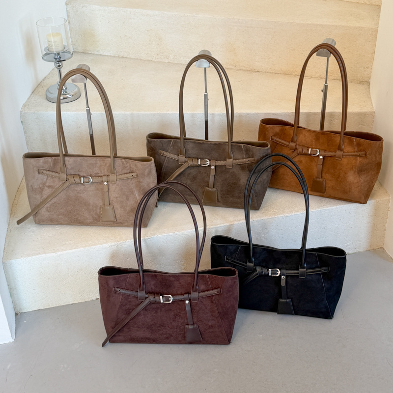 Sac Cabas Femme En Daim Uni Style Old Money Image2