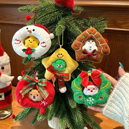 Adorables Breloques En Peluche De Noël