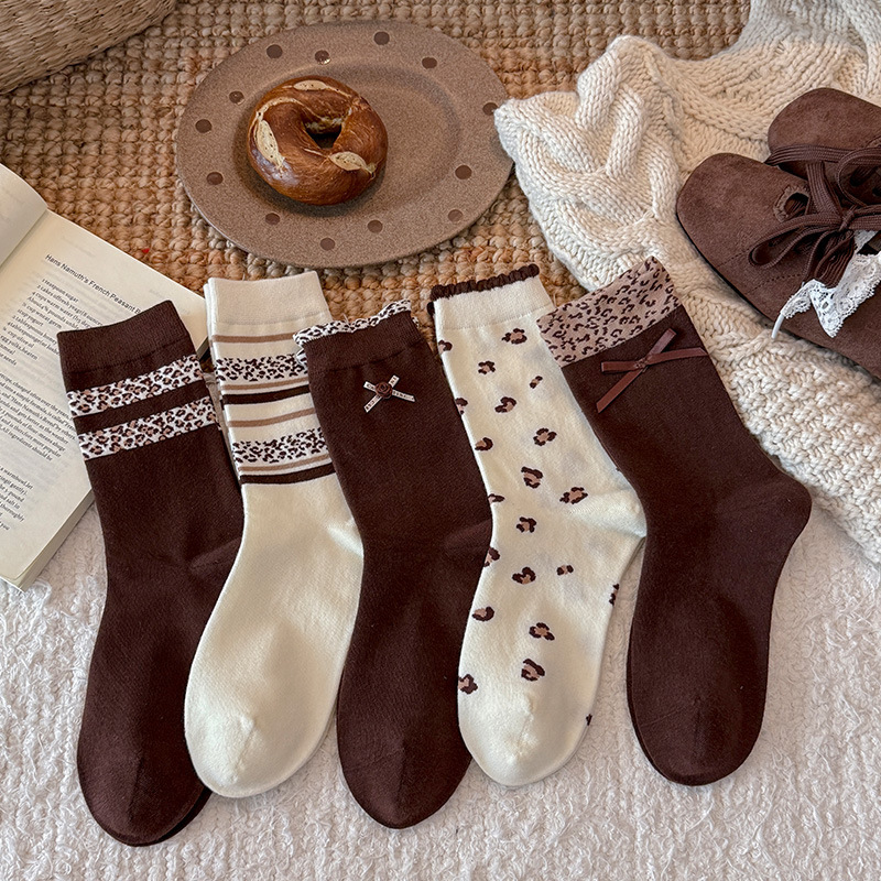 Chaussettes Mi-Mollet À Rayures Rétro Et Imprimé Léopard Pour Femmes Image2