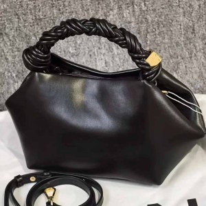 Sac Bandoulière Carré Pour Femme, Style Minimaliste, Finitions Métalliques, Forme Irrégulière, Couleur Unie, En Pu Torsadé. h5 Image6