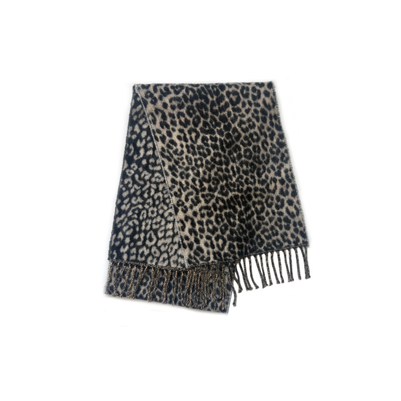 Écharpes D'Hiver Simple Series Rétro À Imprimé Léopard Et Pompons En Laine Et Polyester Mélangés 