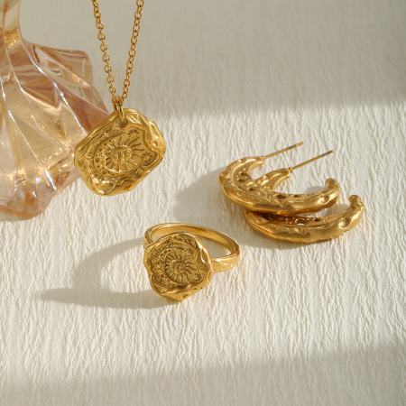Ensembles De Colliers Pour Femmes Retro Sun En Acier Inoxydable Étanche Couleur Or