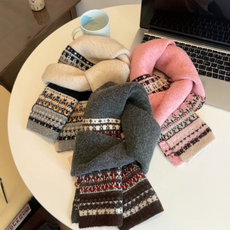 Écharpes D'Hiver En Polyester Tissé, Coloris Assortis, Style Ethnique Décontracté, À Fleurs, Pour Noël