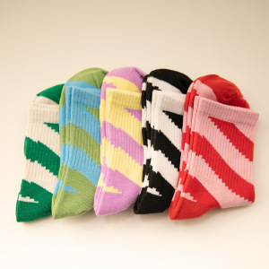 Chaussettes Mi-Mollet À Rayures Décontractées Pour Femmes h5 Image2