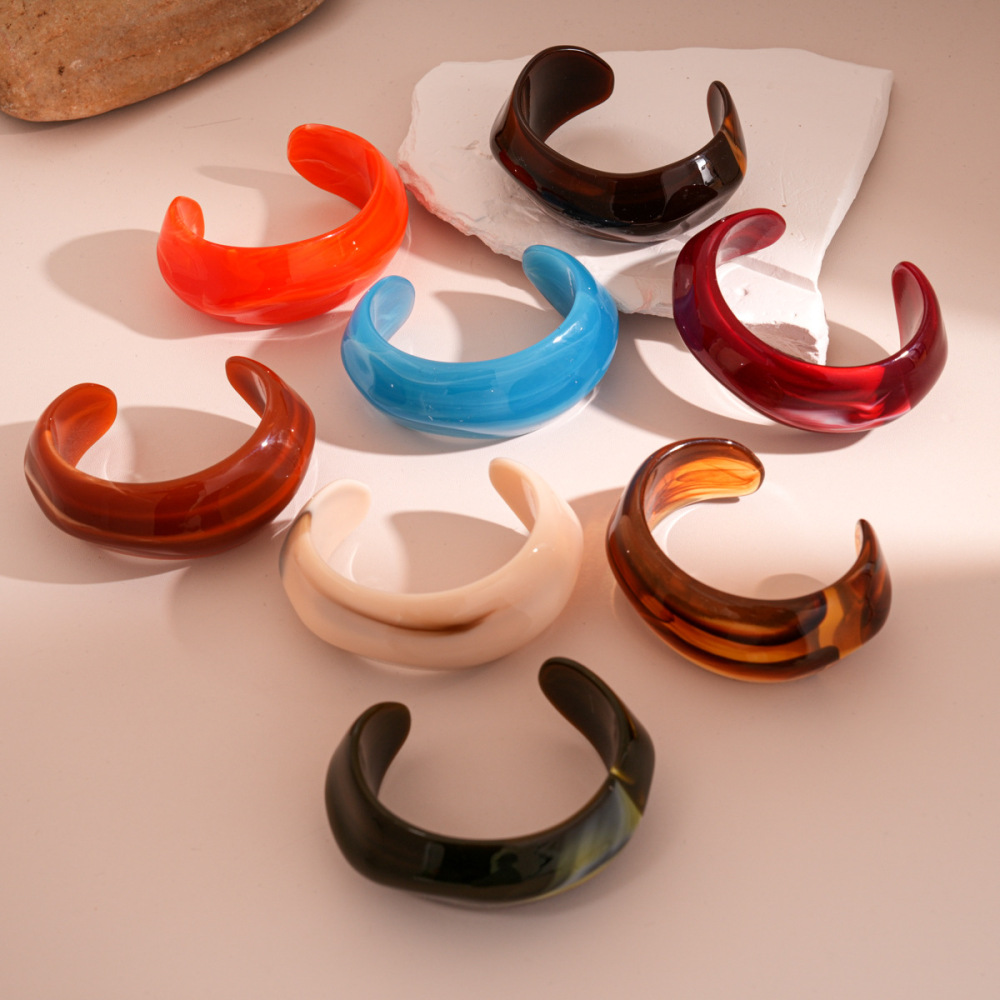 Bracelets Pour Femmes En Acrylique, Forme Irrégulière Rétro, Couleur Dégradée, Collection Simple Image4
