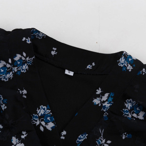 Robes Maxi Rétro À Imprimé Floral Et À Volants, Coupe Ajustée h5 Image5