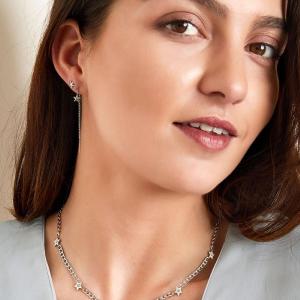 Collier En Acier Inoxydable Avec Étoiles Brillantes h5 Image3