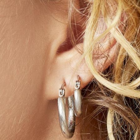 Boucles d'oreilles créoles torsadées 15 mm