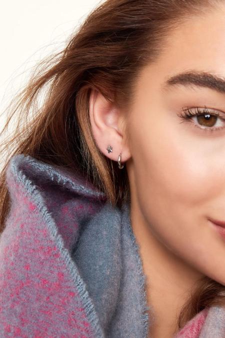 Boucles d'oreilles créoles simples XXS en acier inoxydable 2