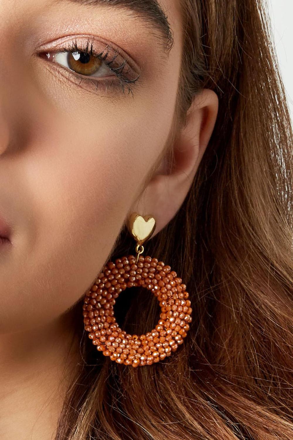 Boucles D'oreilles Perles Avec Détail Coeur Marron Alliage Image3
